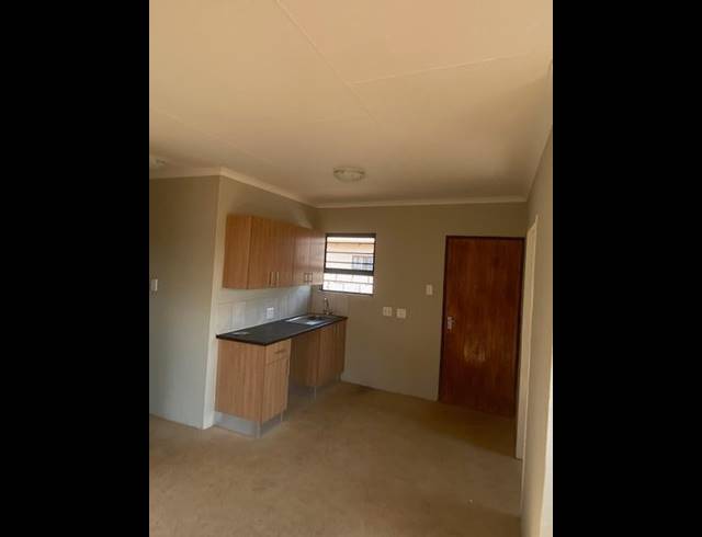 3 BEDROOM HOUSE FOR SALE IN DAWN PARK